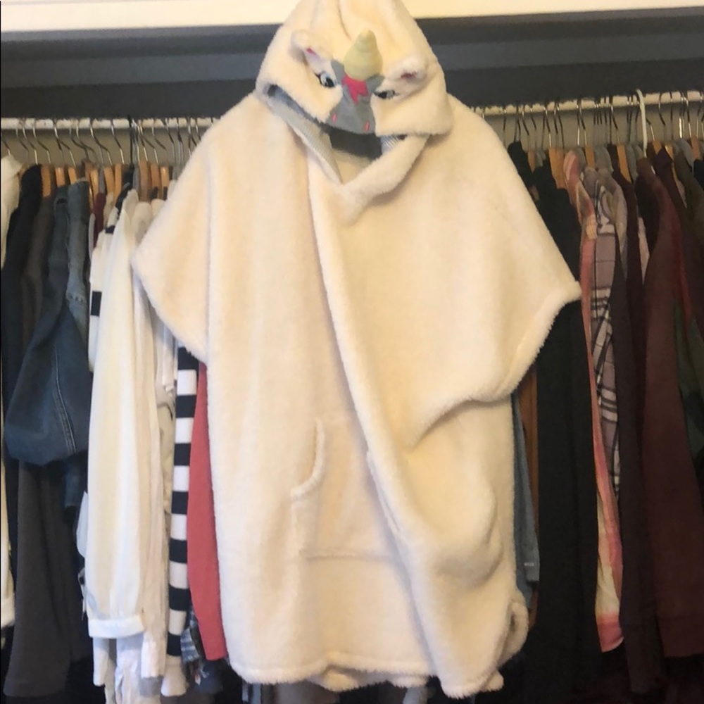 Sherpa unicorn poncho